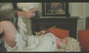 بلوند جوان به سختی یک آلت تناسلی بزرگ در واژن خود نمی سوتی فیلم پورن گیرد