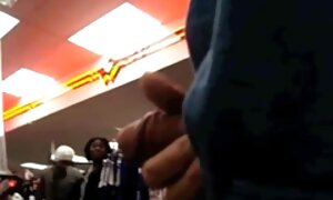 برادر بزرگ خواهر کوچکتر محبوب را سوتی فیلم پورن تجاوز می کند