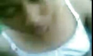 عوضی موی سرخ بی سر و صدا در حال رانندگی با یک راننده است عکس پورن حشری