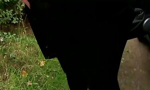 پدر دخترش را در فیلم پورن محارم حمام می پیوندد
