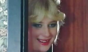 دو دوست دختر دوست دارند الاغ را گروه سکسی موبوگرام لیس بزنند